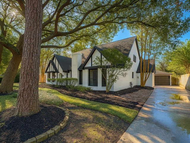 15619 Ripplewind Ln — Olde Oaks