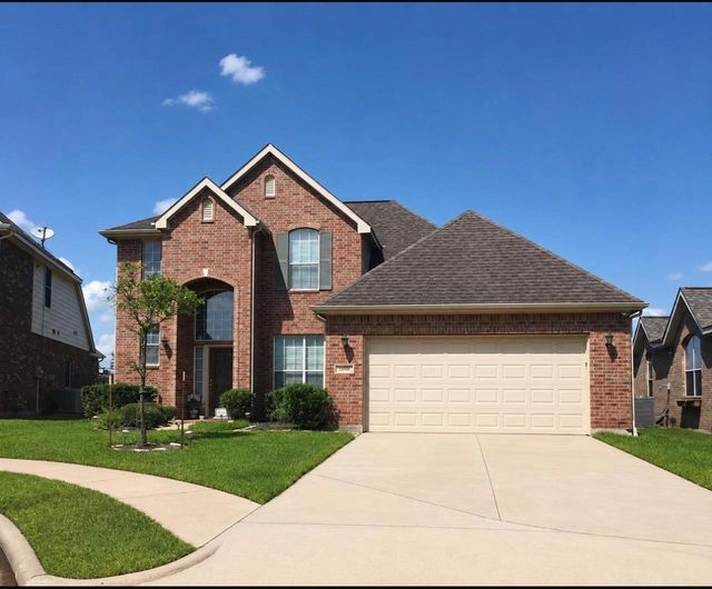 22610 Torrisdale Ln — Inverness Estates