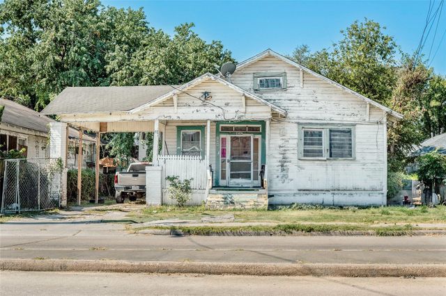 2409 Fulton St — Rubys U/R