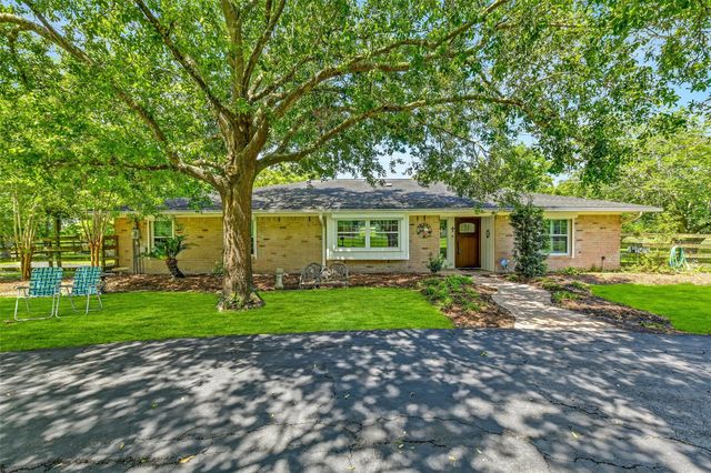 13320 County Road 184 — A C H & B