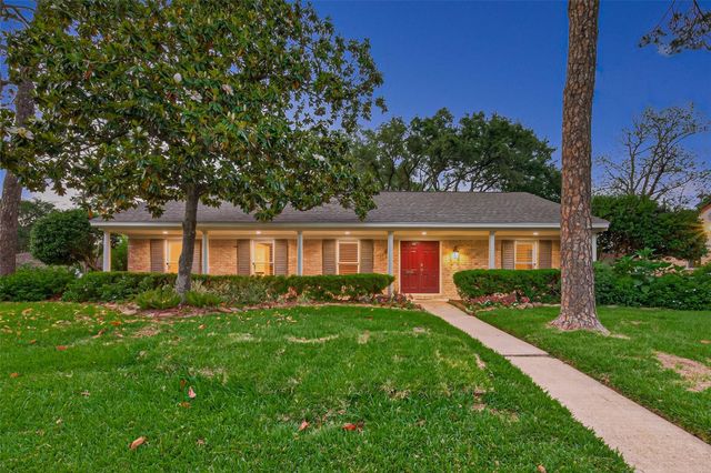 5638 Sanford Rd — Westbury Sec 05 R/P