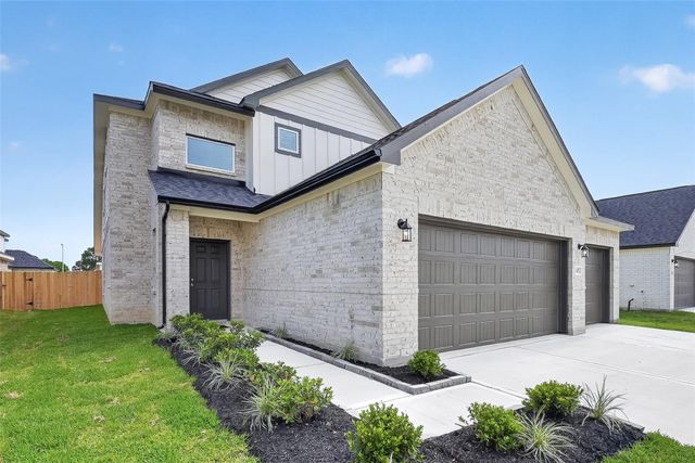 2107 Spring Hollow Dr — Rollingbrook Estates