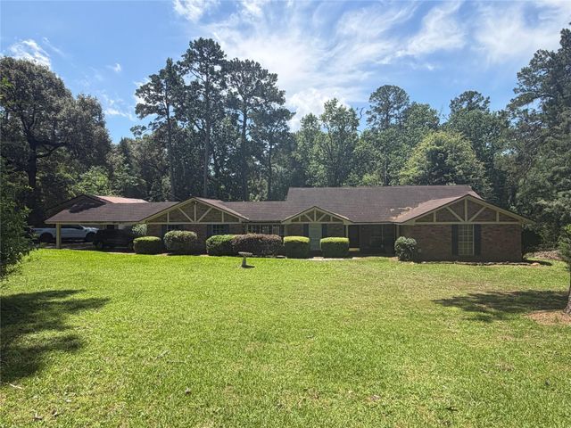 18903 Horseshoe Trl — Country Place Acres
