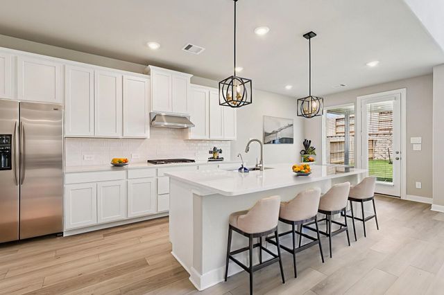 5131 Autumn Hills Trl — Massey Oaks