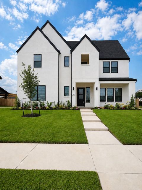 7902 Ludington — Northfield
