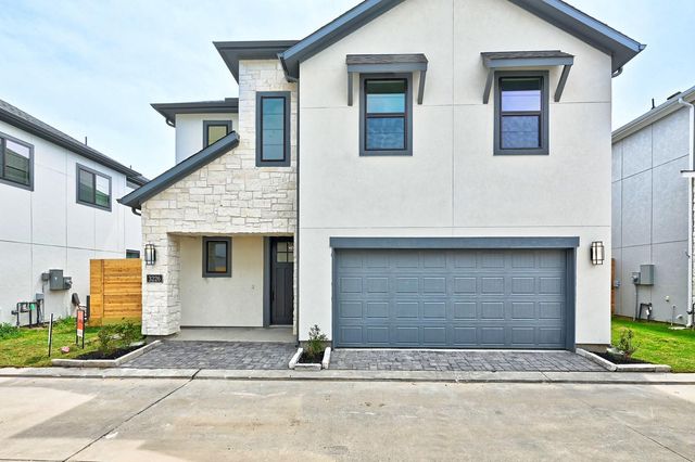 3226 Royal Oaks Hollow Ln — Royal Oaks Landing