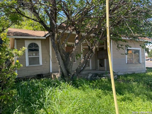 718 W Baylor — FRIO CITY RD SE TO IH35/90 SA