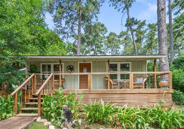 11045 Woodview Dr — Lake Rollingwood 02