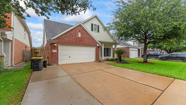 4931 Trailing Clover Ct — Grand Oaks Sec 03