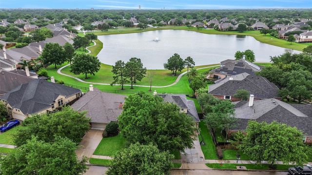 1028 Broad Bay Ln — South Shore Harbour