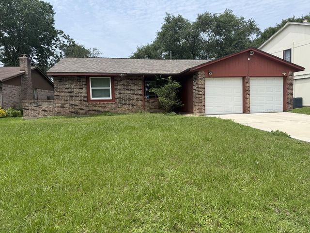 15106 Cypress Green Dr — Fairwood Sec 01