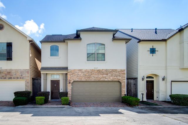 9147 Lago Crest Dr — Bedford Falls