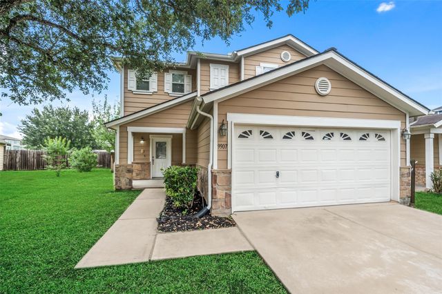 9907 Victoria Grove Ln — Victoria Park Sec 01