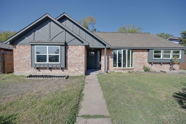 10410 Cook Rd — Huntington Village