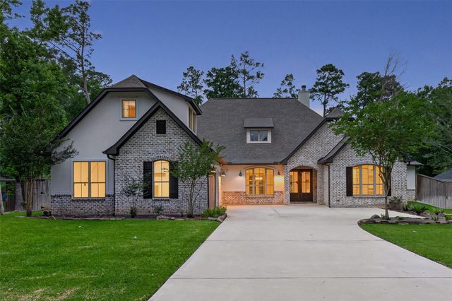 2407 Chantilly Lane Ln — Carriage Hills 01