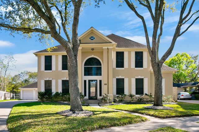1931 Timber Creek Dr — Crescent Oak Village At Lake Olympia