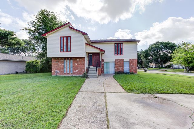 15902 Timber Valley Dr — Charterwood