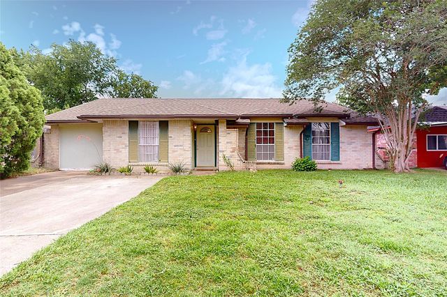 7410 Williams St — Woodland Trails North Sec 01