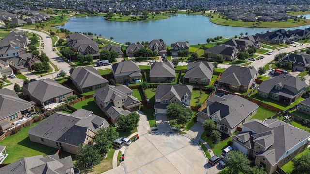 8111 Foster Gate Ct — Grand Mission Estates Sec 17
