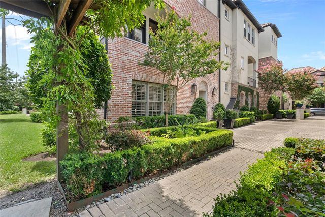 1156 Mosaico Ln — Ravenna Sub