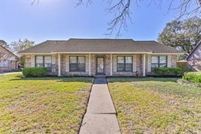 5106 Sleepy Creek Dr — Meadowcreek Village Sec 11