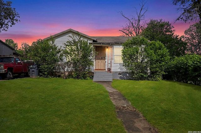 211 Robeson Ave — WILLOW PARK