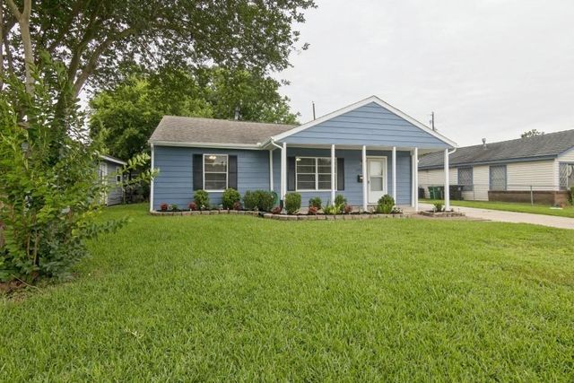 1435 Ogilvie St — Oak Meadows Sec 01