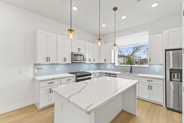 2811 Anita St — Delano Garden Estates
