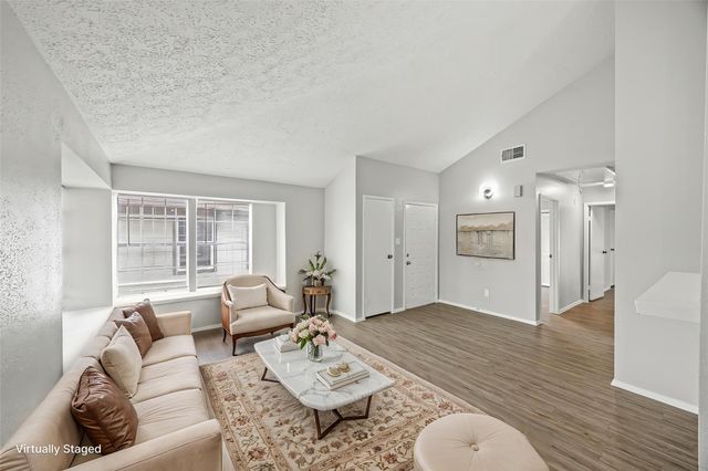 10066 Sharpton Dr — Ridgepoint 77b