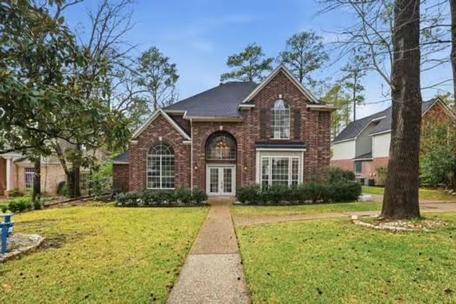 108 Inverness Dr — April Sound 07