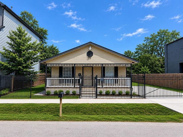5707 Balbo St — Highland Heights Annex
