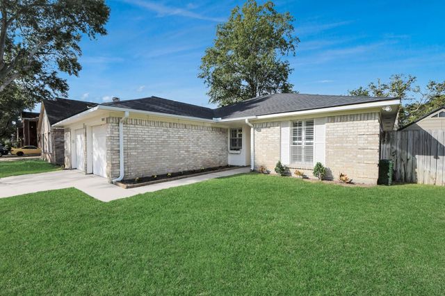 22746 Red River Dr — Cimarron