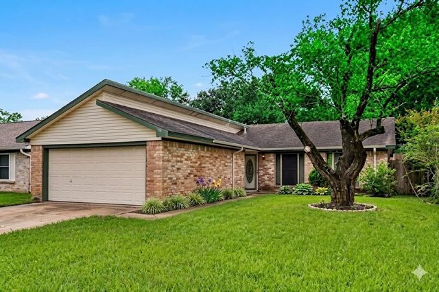 2027 Goodwin Dr — Williamsburg Parish Sec 01
