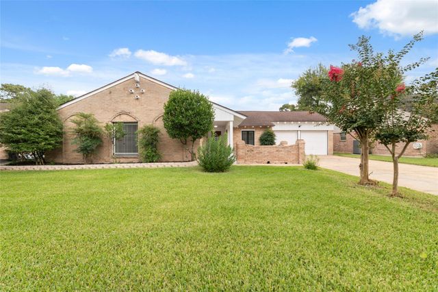 11411 Ash Creek Dr — Sherwood Oaks Sec 02