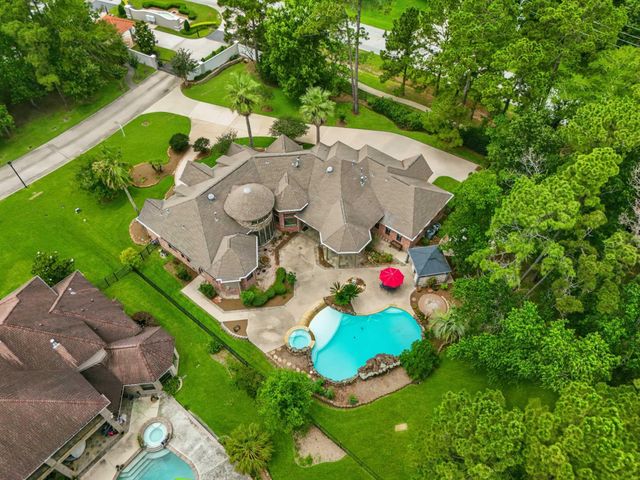 20814 Kings Crown Ct — Kings River Estates