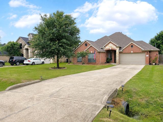 33039 Lois Ln — Greenfield Forest Estates