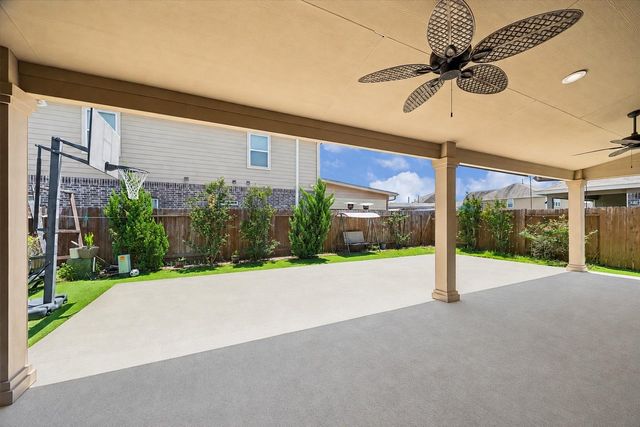15010 Holland Grove Ct — Villages/Cypress Lakes Sec 30