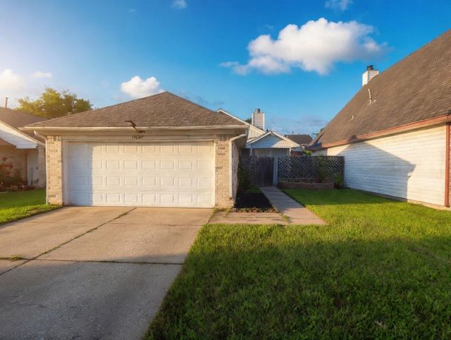 11607 Eaglewood Dr — Highland Meadow Sec 02