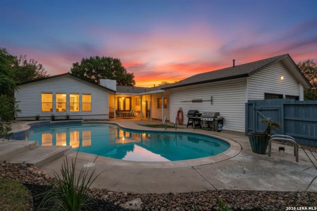 102 SILVER SPGS — RED HORSE MANOR