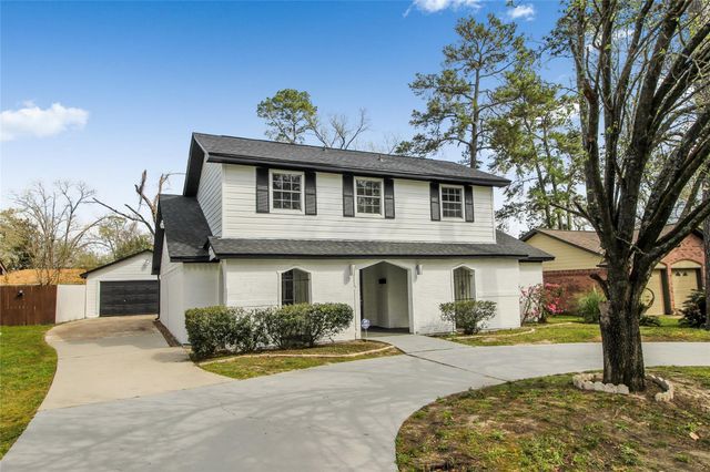 10322 Nold Dr — Calgary Woods