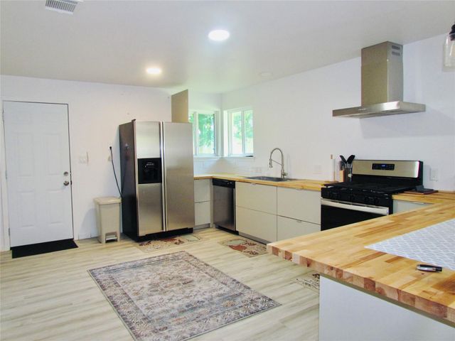 639 Feamster Dr — Glenburnie Sec 03