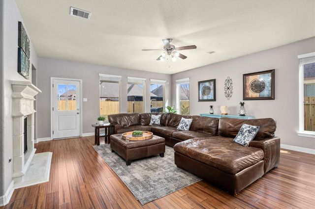 24710 Fawn Ridge Forest Dr — Bradbury Forest