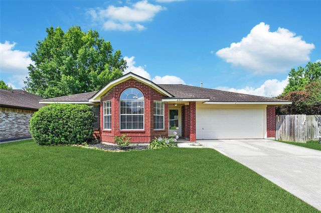 2310 Meandering Trl — Sherwood Trails Sec 04