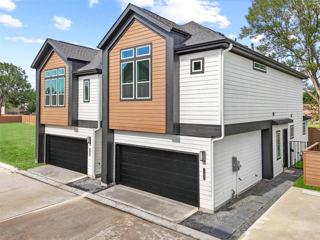2106 Dewalt St A — Shiloh Reserve