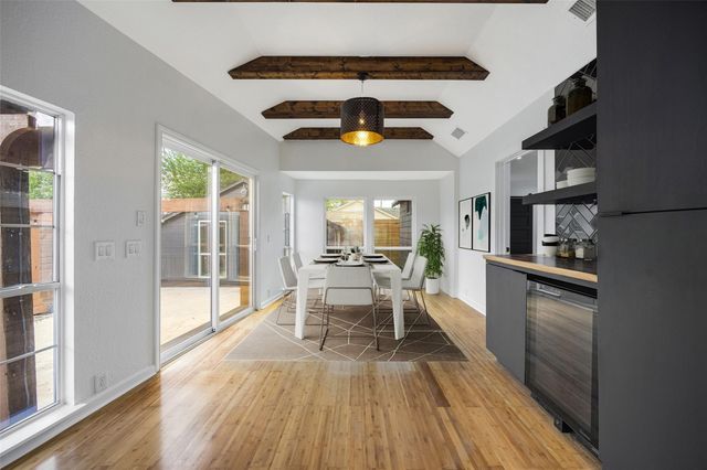 1310 Walton St — Brooke Smith Add 02
