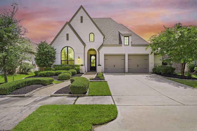 2630 Country Ln — Cane Island