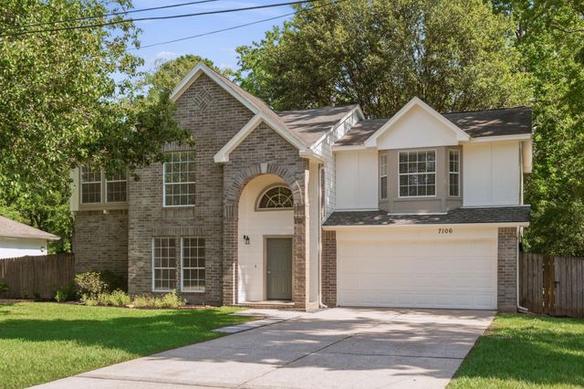 7106 Durango Dr — Woodland Oaks