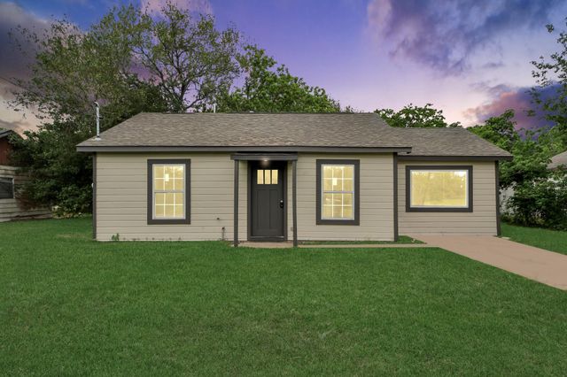 411 S Pine Rd — Kohfeldts Sub