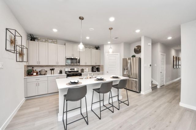 14122 Greystone Terrace St — Magnolia Place