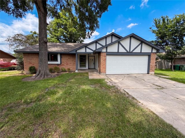 311 Fir Ridge Dr — Lakewood Heights Sec 05